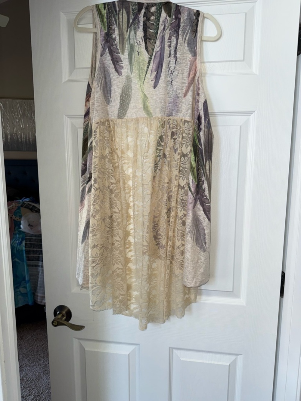 Vocal Cream Lace Back Panel Feather Print Sleeveless Top